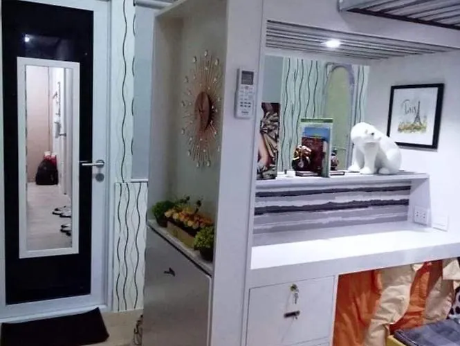 Hotel Reinastar Staycation @ Mplace Residences
